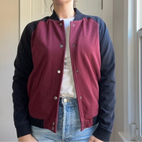 Letterman varsity jacket button snaps black maroon size M retro style Old navy - Picture 1 of 6